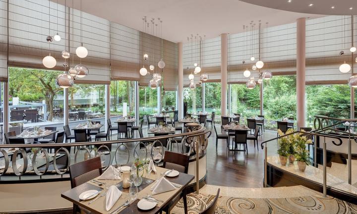 Tivoli Restaurant at Hilton Munich Park Hotel